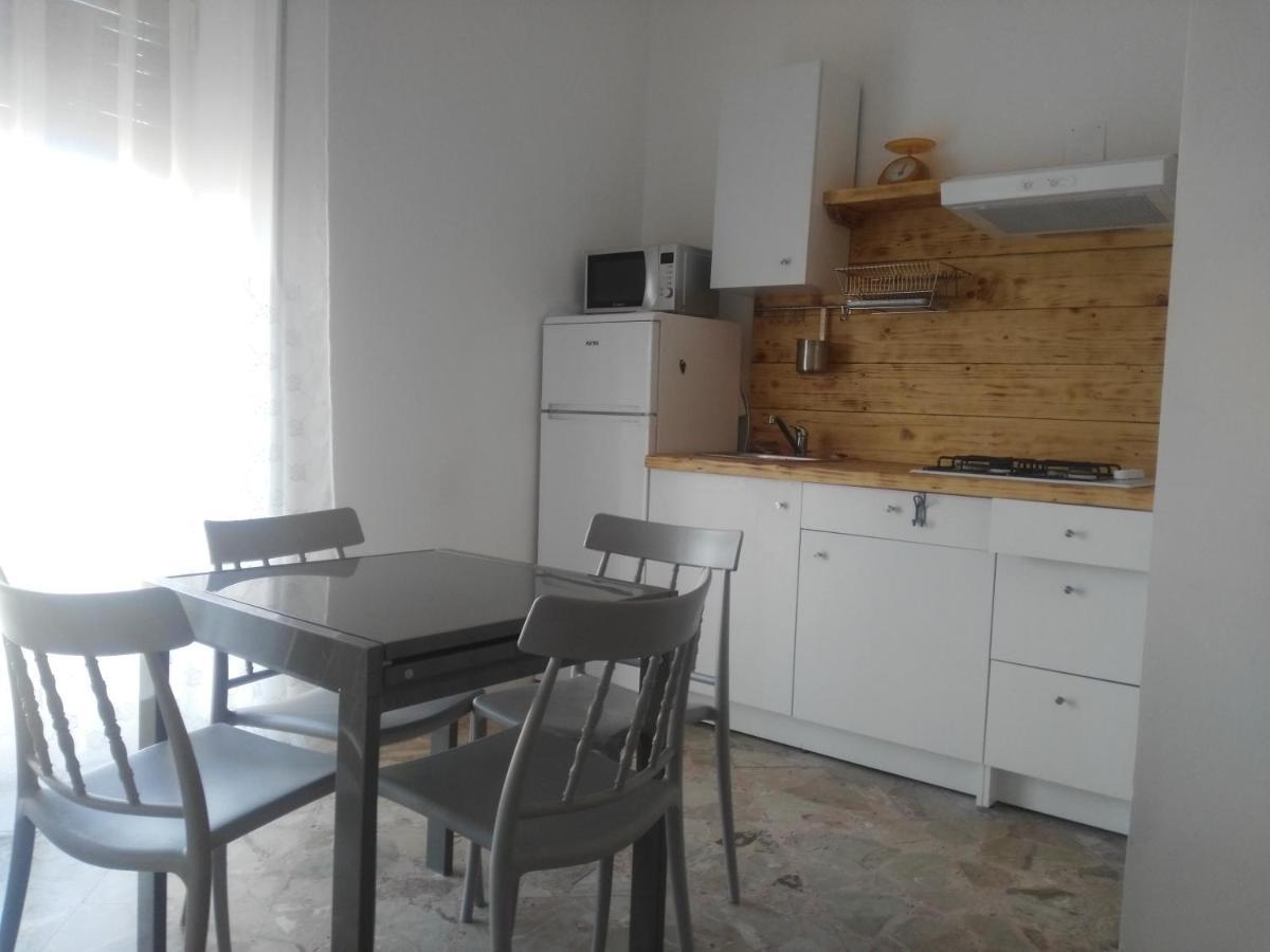 A Ficurinia Apartment Syracuse Exterior photo